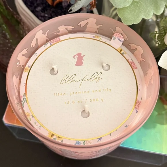 🆕🐰 CELEBRATE TOGETHER “LILAC FIELDS” FLORAL BUNNY EASTER/SPRING 3-WICK CANDLE. - Picture 7 of 7